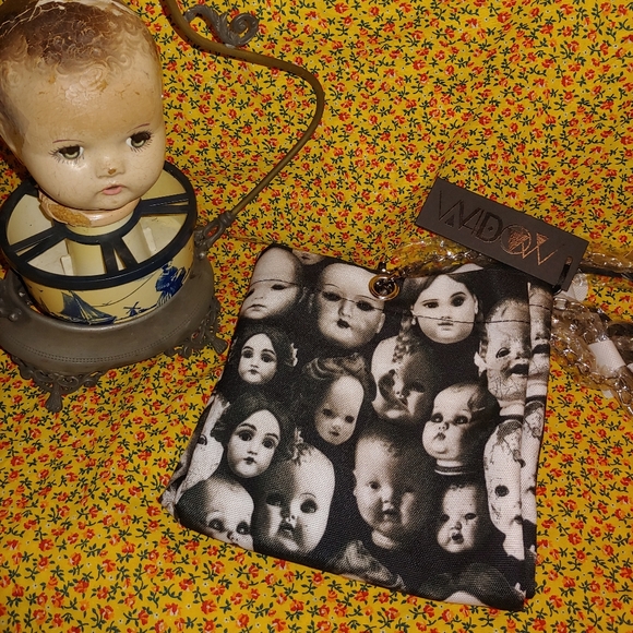 bag of doll heads